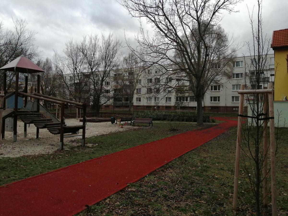 Ubytovanie Emily Dunajská Streda المظهر الخارجي الصورة